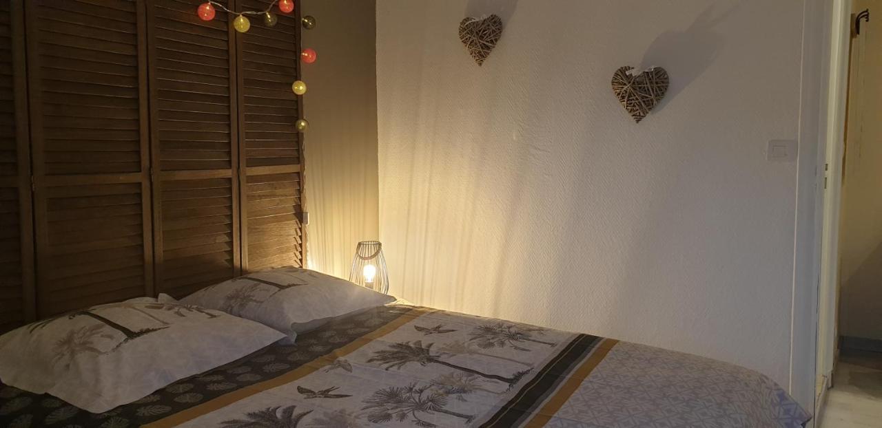 Petite Maison En Pierre Au Coeur Du Perigord Noir Proche De Sarlat Et Rocamadour Salignac Eyvigues Eksteriør bilde